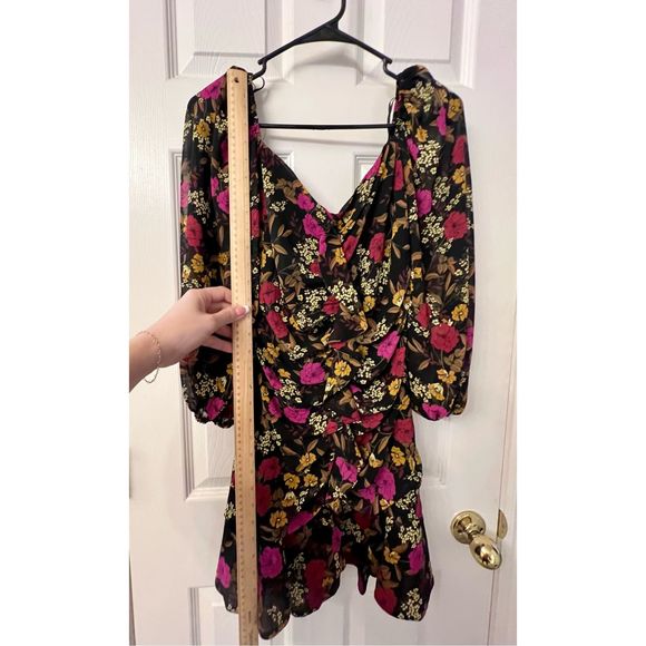 ASTR THE LABEL Dark Floral Mini Dress Ruffle and Ruched Detailing Women’s Small - Picture 7 of 10